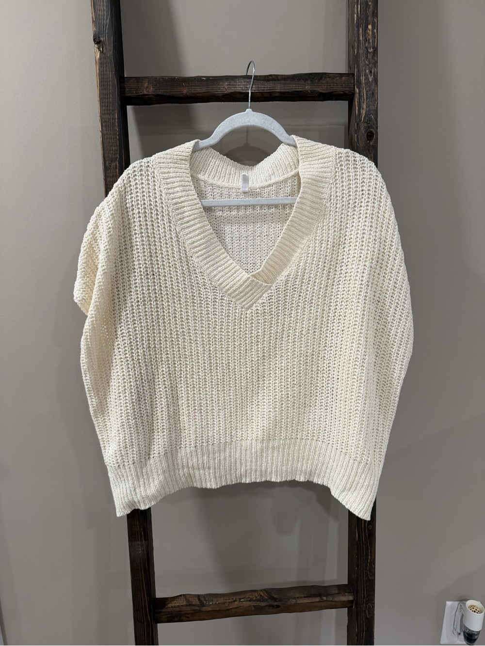 Wishlist Cream V-Neck Boho Cottage Knit Sweater
